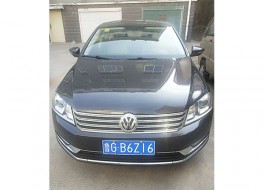 轎車