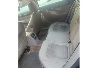 轎車